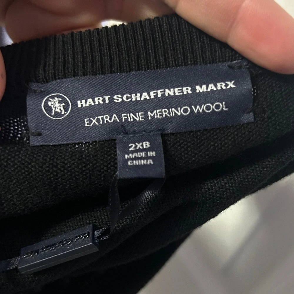 Hart Schaffner Marx Mens 2XB Black Extra Fine Merino‎ Wool V-Neck Sweater NWT
